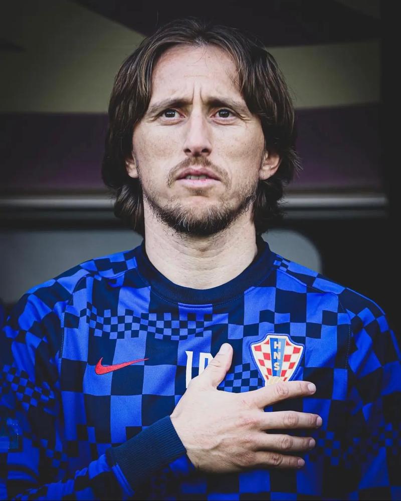 [中超]第3轮：青岛西海岸3-3上海海港 集锦